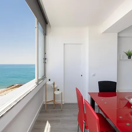 Seaviews Apartment *